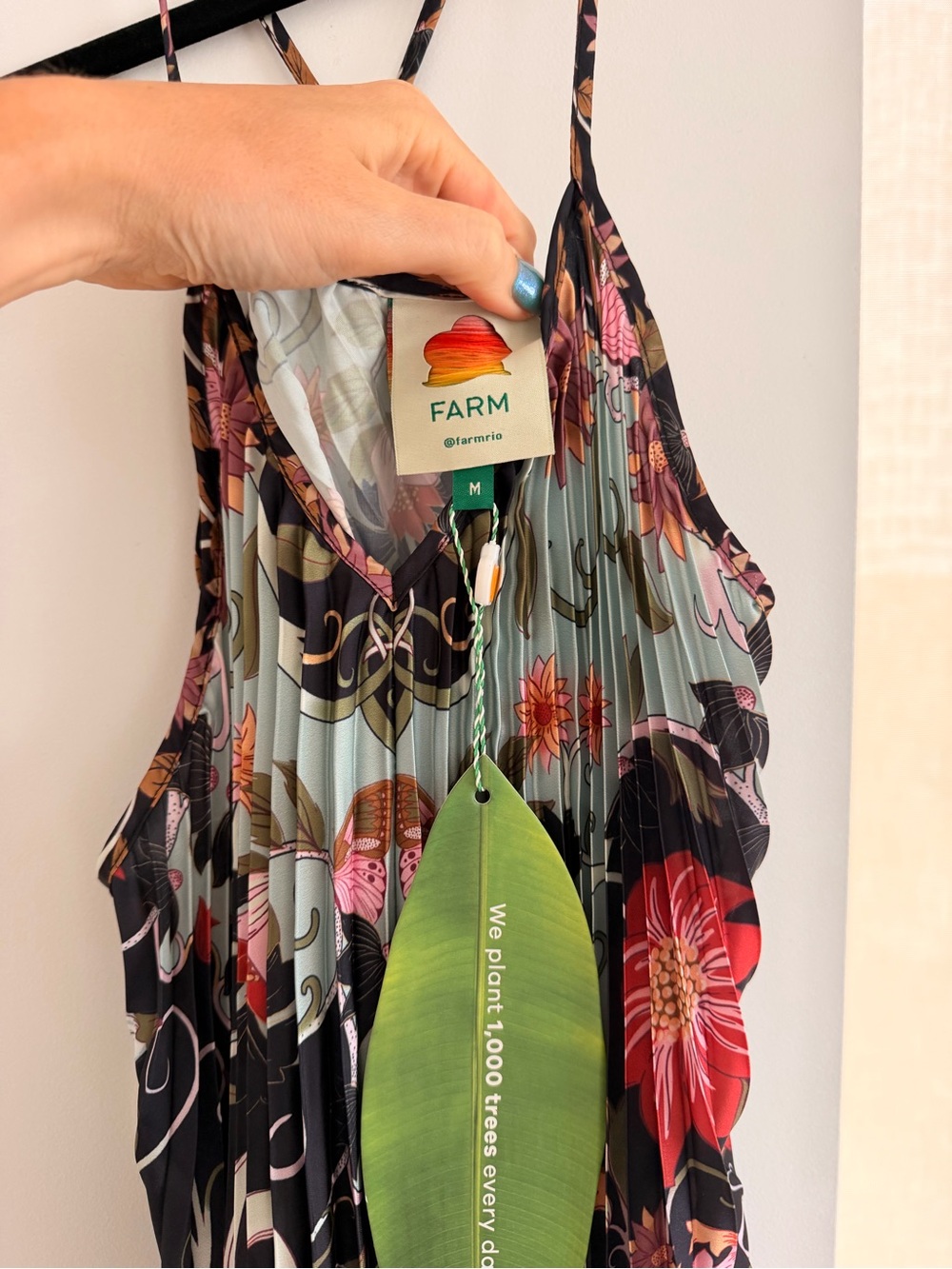 Farm Rio Floral Pleated Strappy Maxi Dress - new with tags - Picture 3 of 3